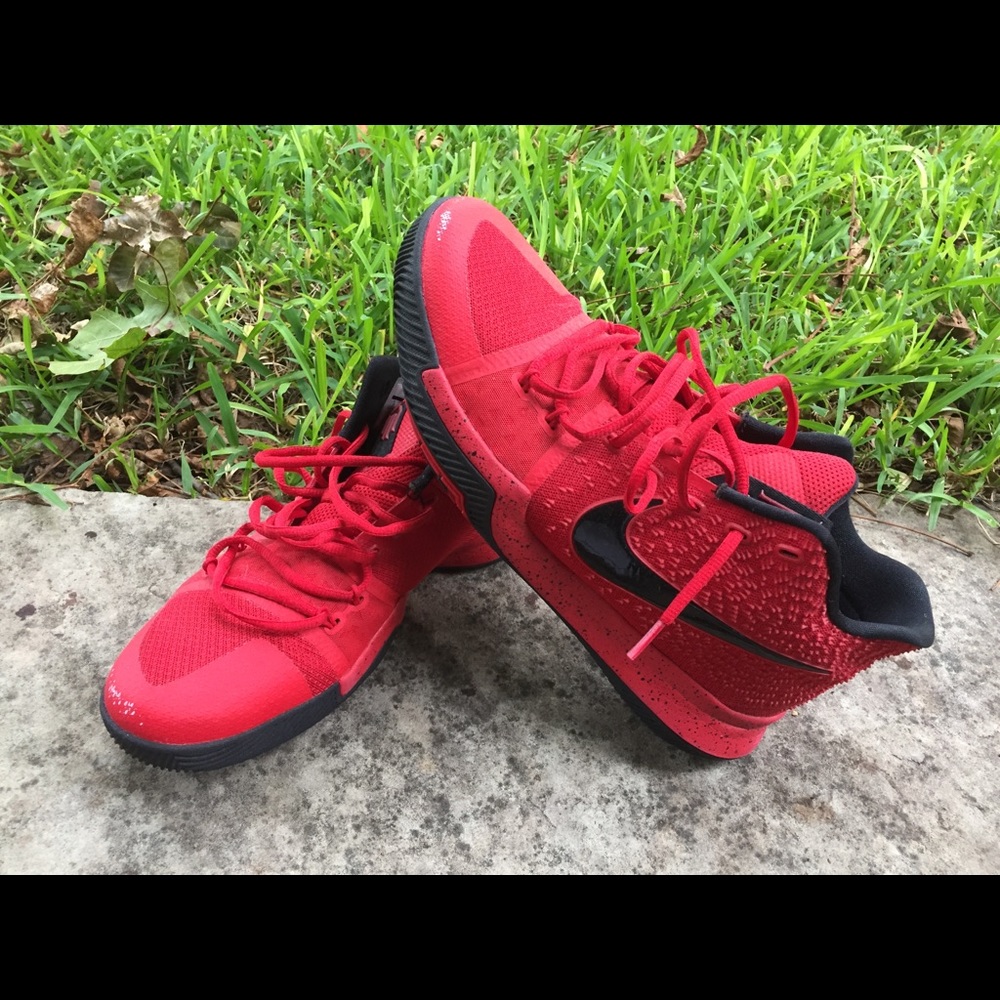 Nike Kyrie 3 Candy Apple